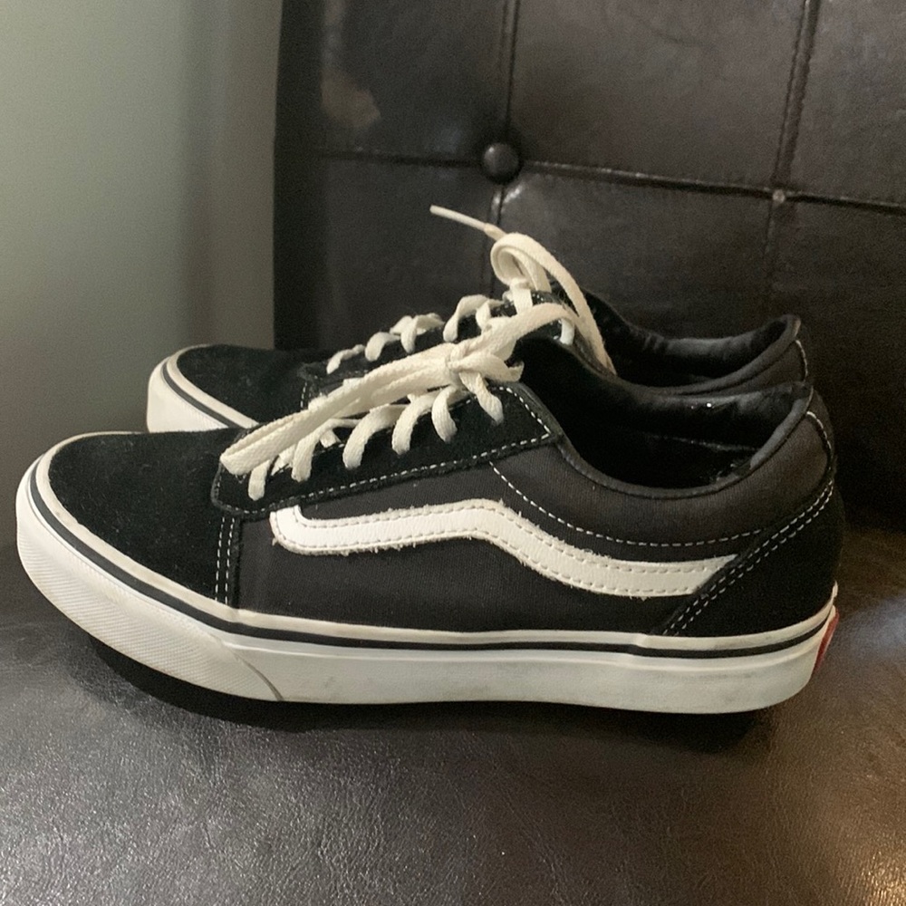 Black Vans size 4,5Y